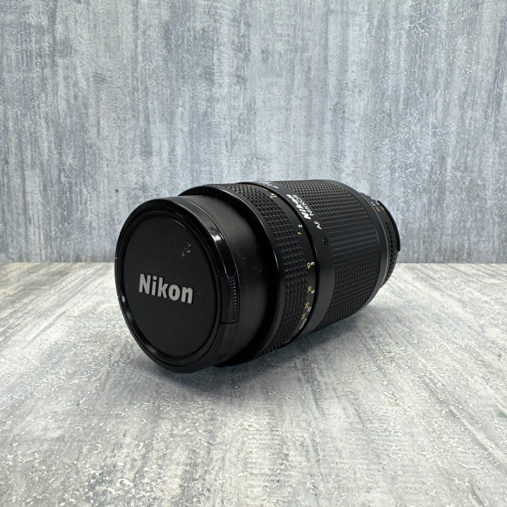 Nikon AF Nikkor 70-210mm f/4 Telephoto Lens